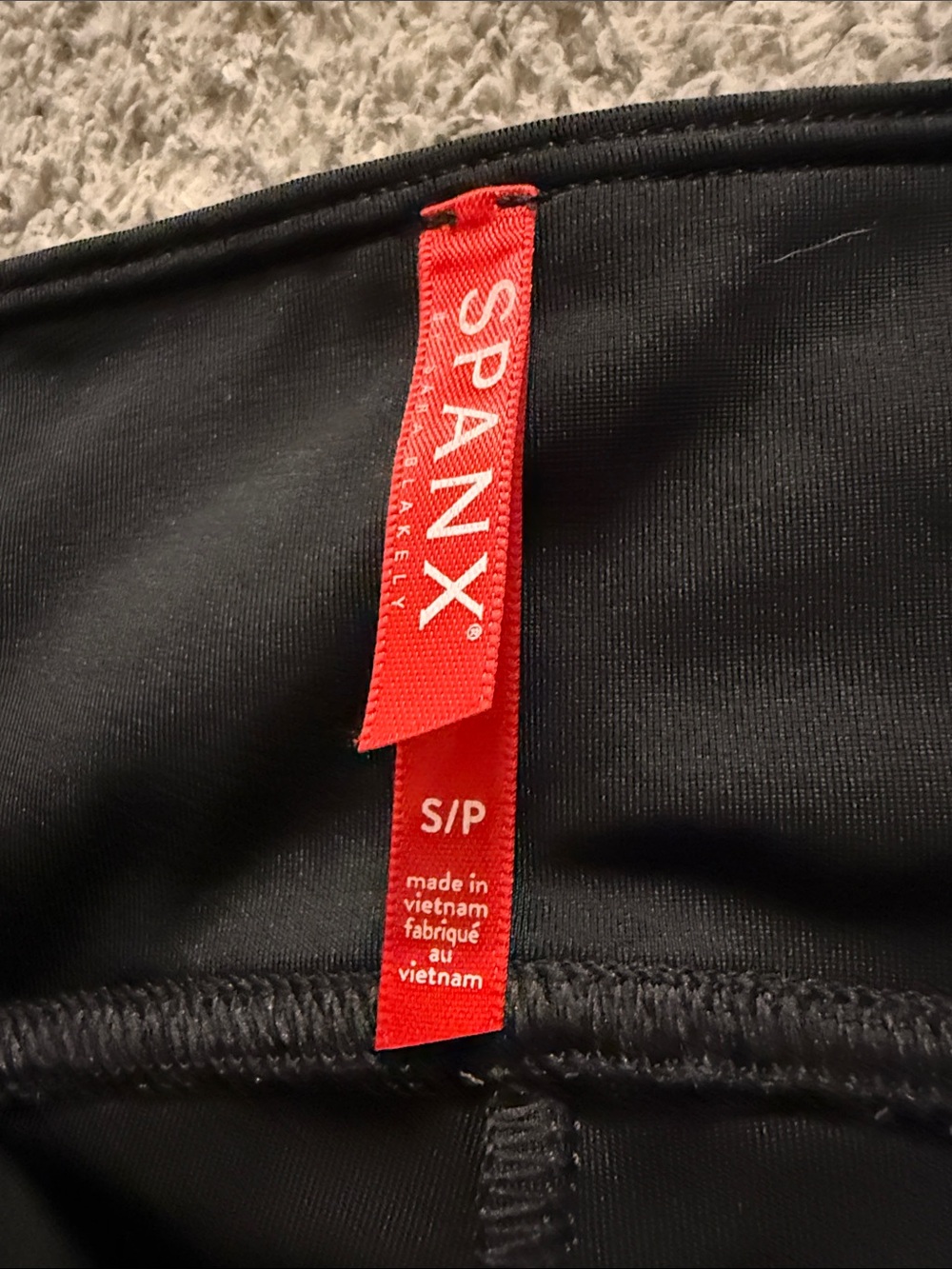 SPANX Black High-Rise Shaping Leggings with Red Tag - Picture 2 of 2